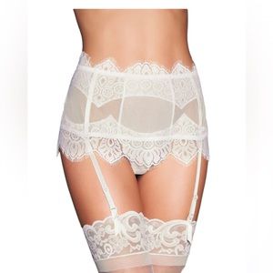 NWT White Lace Gartered Thong Large